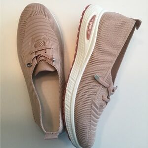 SPORT Athletic Gym Shoe Slip on pink size 42 (10.5) adjustable elastic ties